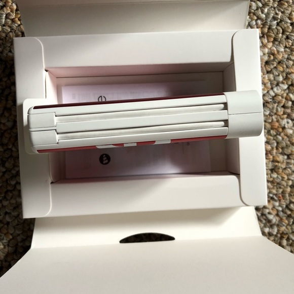 SOLD Supreme Mophie Encore Plus 10K charger - Picture 6 of 8